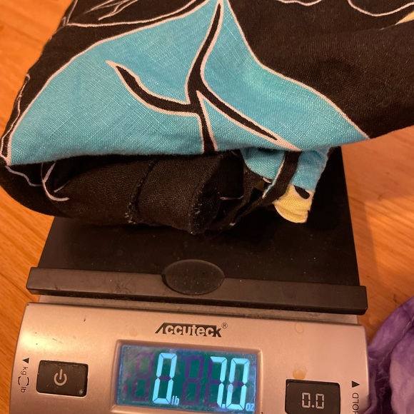 John Paul Richard Linen Blue and Black Floral Skirt - Picture 9 of 10